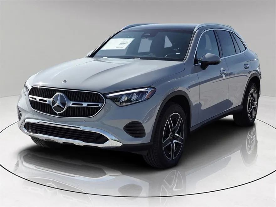 2026 Mercedes Benz GLC 300 photo 1