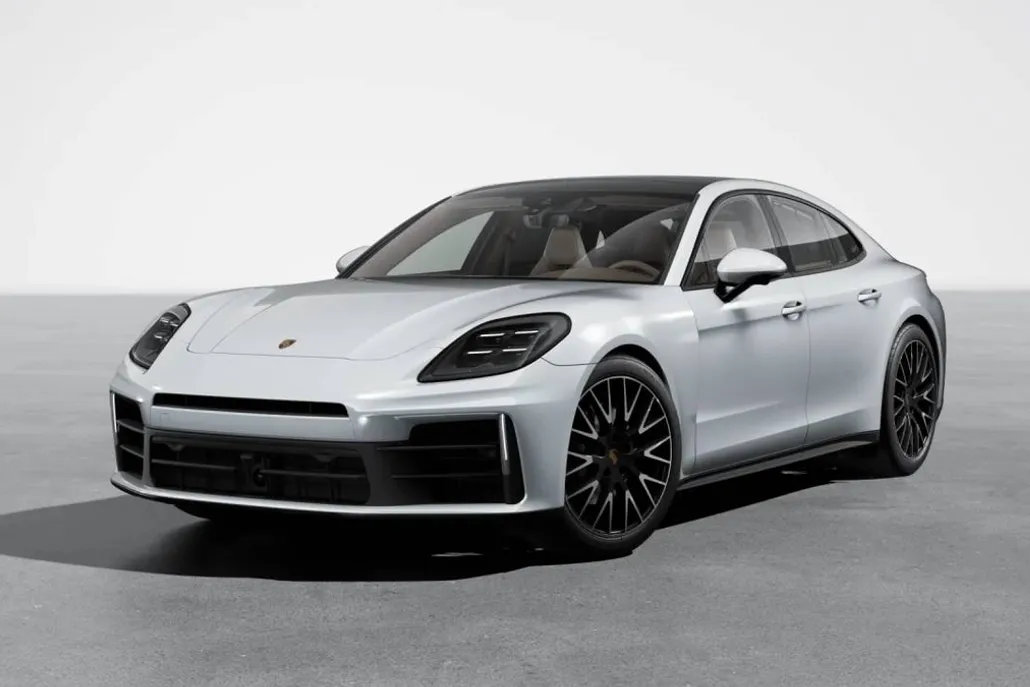 2026 Porsche Panamera 4 photo 1