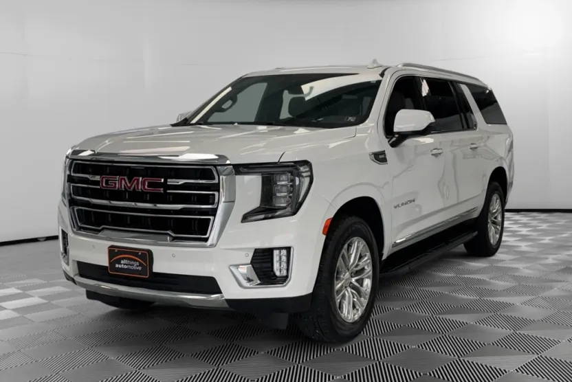 2023 Gmc Yukon XL 1500 SLT photo 1