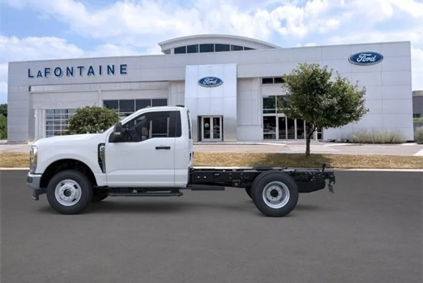 2026 Ford F-350 photo 1
