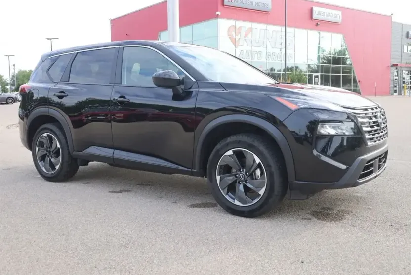 2024 Nissan Rogue SV photo 1