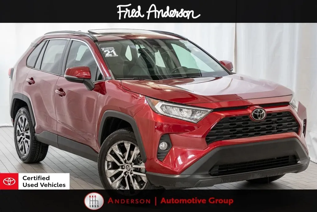 2021 Toyota RAV4 XLE Premium photo 1