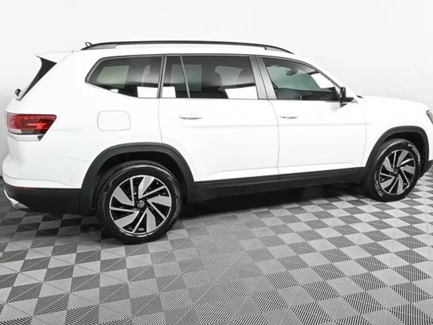 2025 Volkswagen Atlas SE Technology photo 1