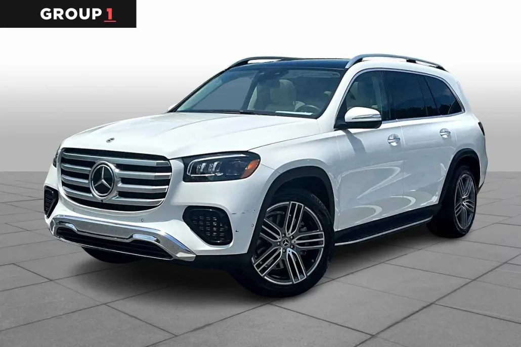2025 Mercedes Benz GLS 450 4MATIC photo 1