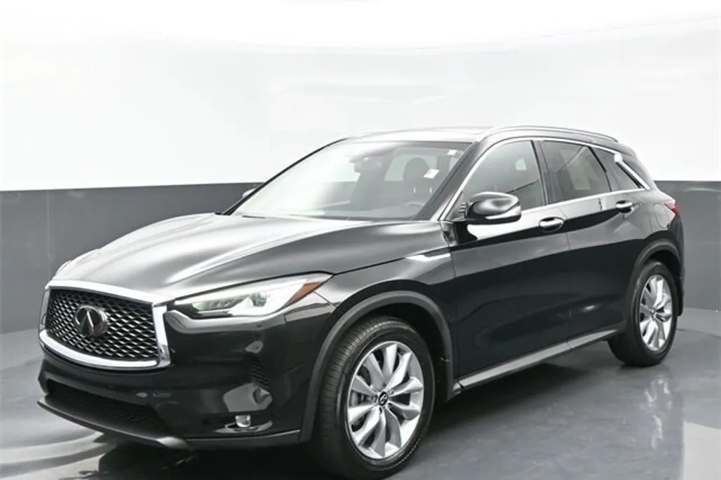 2022 Infiniti QX50 Luxe photo 1