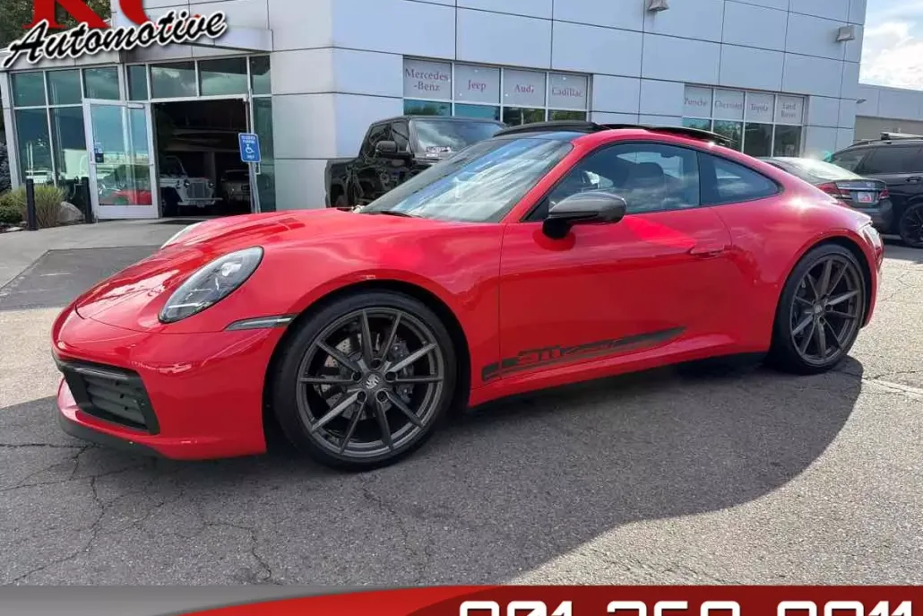 2024 Porsche 911 T photo 1