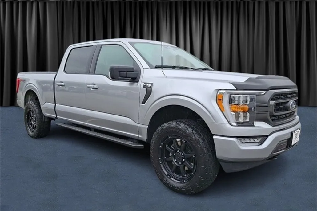 2023 Ford F-150 XLT photo 1