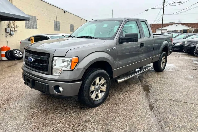 2013 Ford F-150 STX photo 1