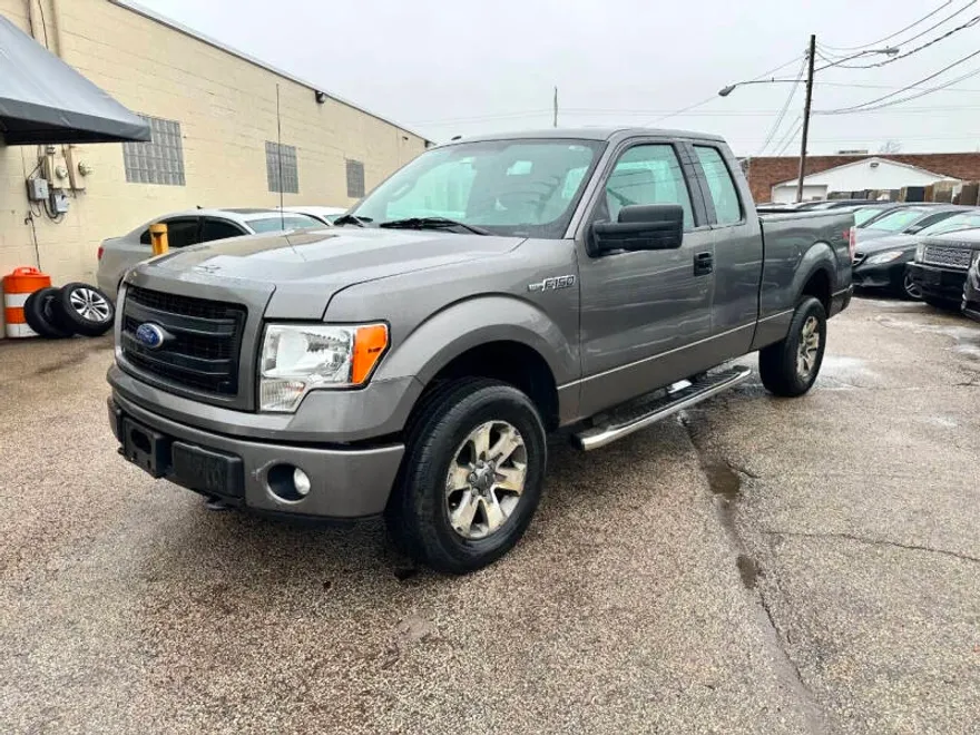 2013 Ford F-150 STX photo 1