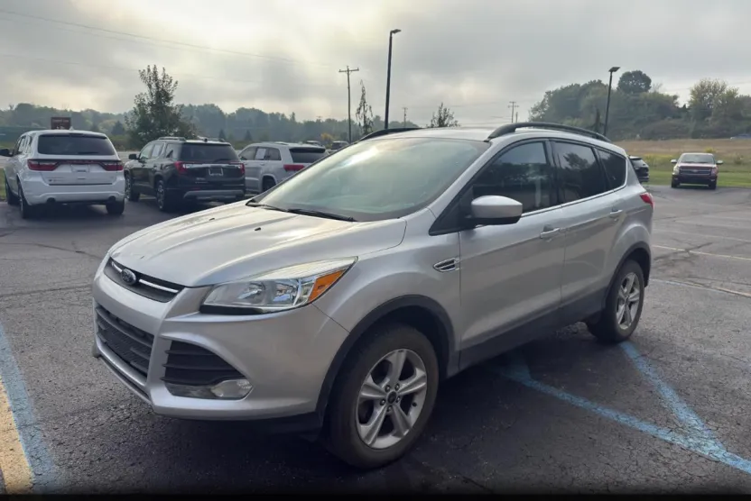 2015 Ford Escape SE photo 1