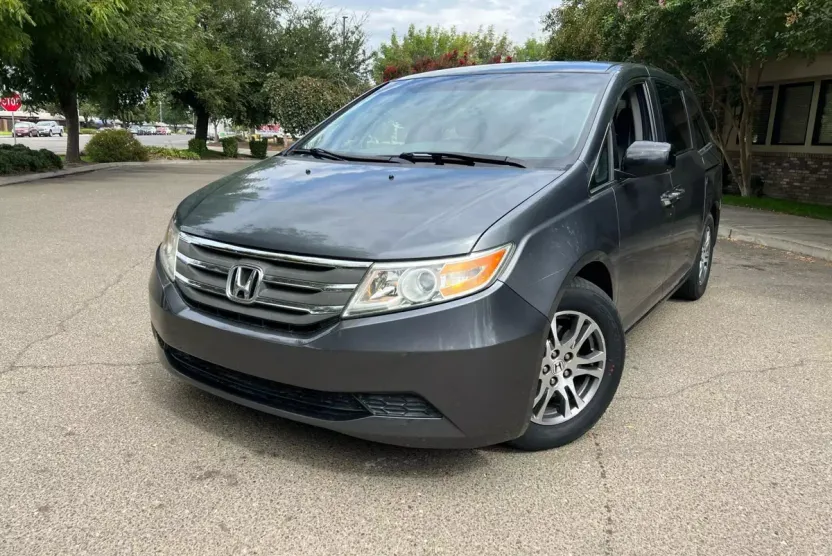 2011 Honda Odyssey EX photo 1