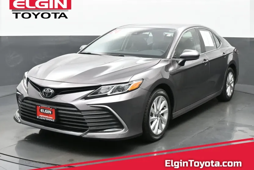 2024 Toyota Camry LE photo 1