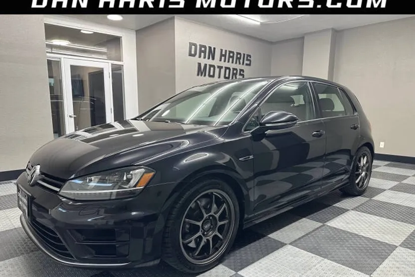2015 Volkswagen Golf R 4Motion photo 1