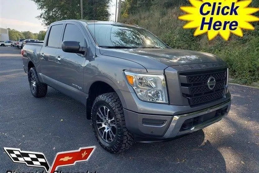 2021 Nissan Titan SV photo 1