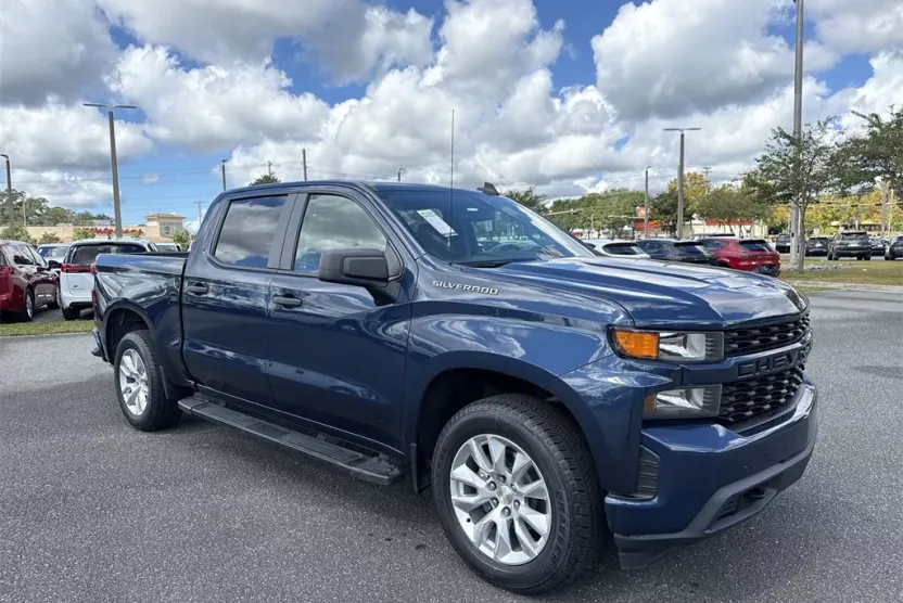 2022 Chevrolet Silverado 1500 Custom photo 1