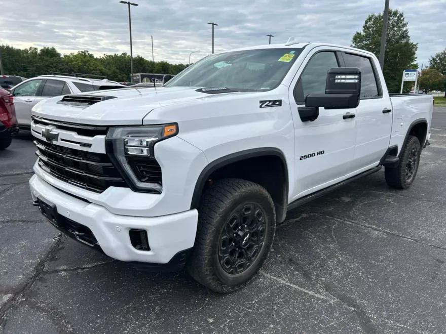 2024 Chevrolet Silverado 2500HD LTZ photo 1
