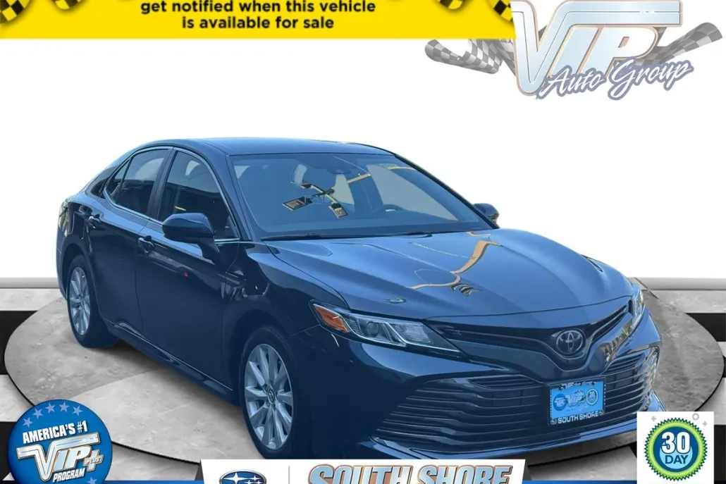 2019 Toyota Camry SE XLE photo 1