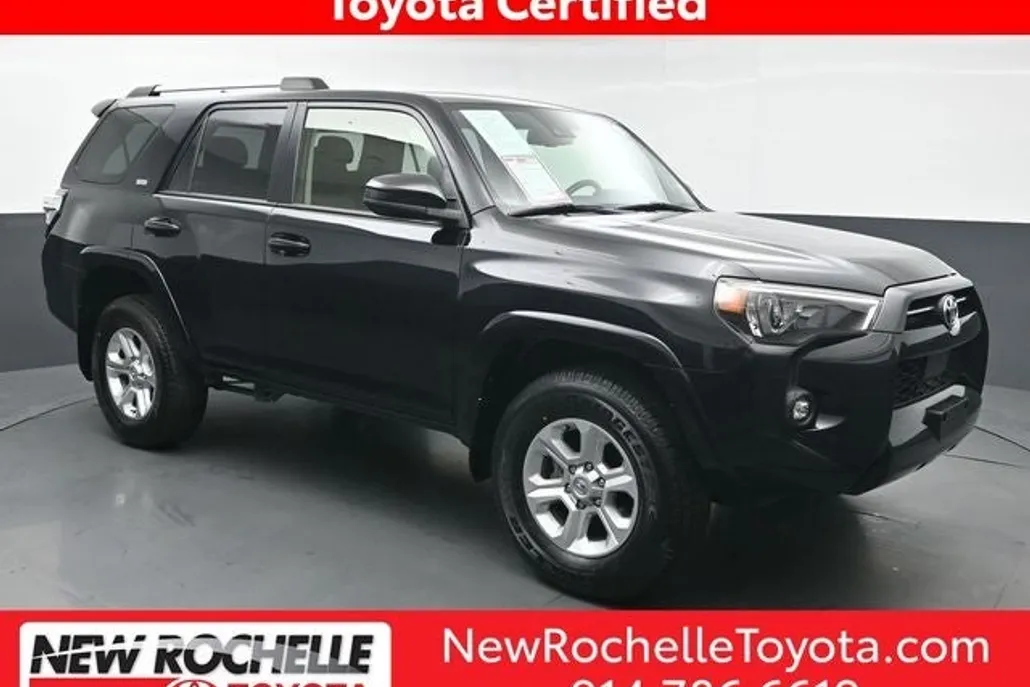 2023 Toyota 4Runner SR5 photo 1