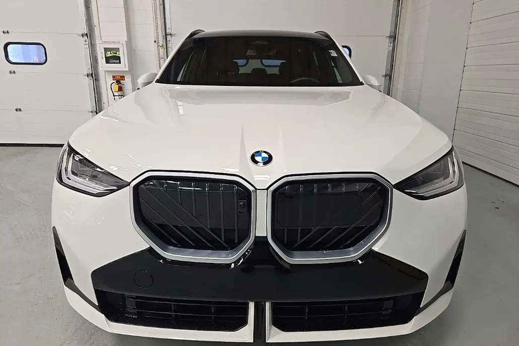2025 Bmw X3 30x Drive photo 1