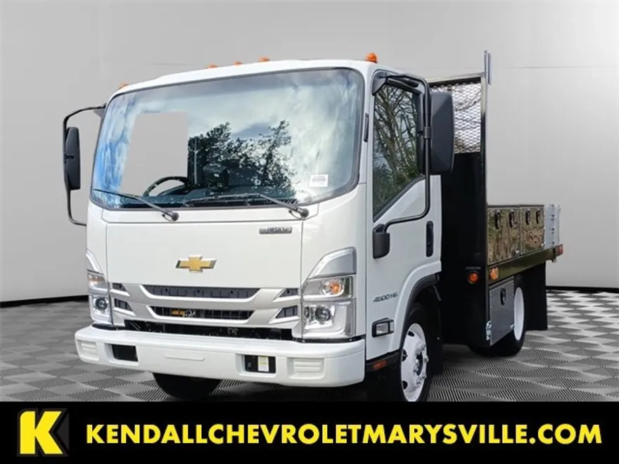 2025 Chevrolet Silverado 4500HD photo 1