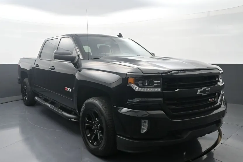 2018 Chevrolet Silverado 1500 LTZ photo 1