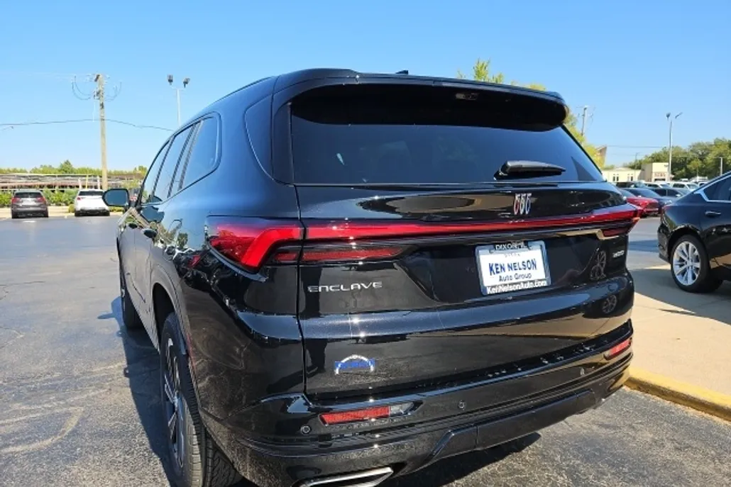 2026 Buick Enclave Sport Touring photo 1