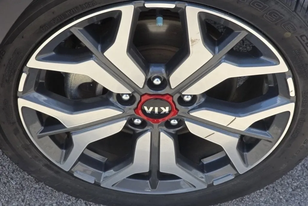 2021 Kia Seltos SX photo 1