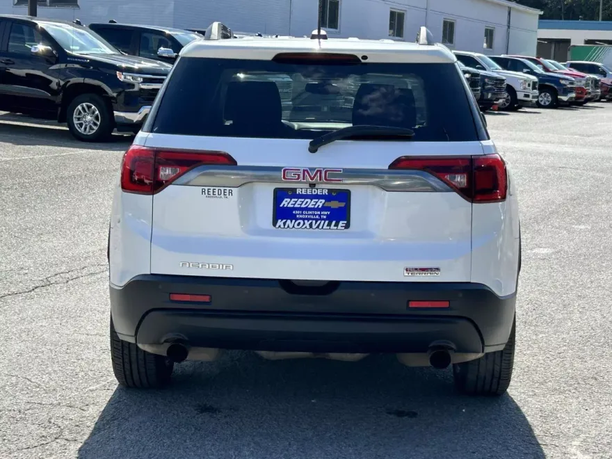 2019 Gmc Acadia SLT photo 1