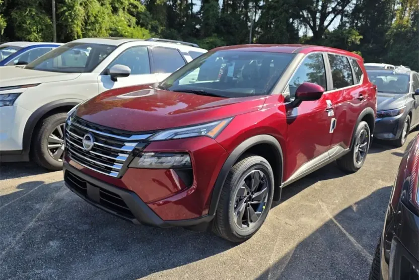 2026 Nissan Rogue SV photo 1