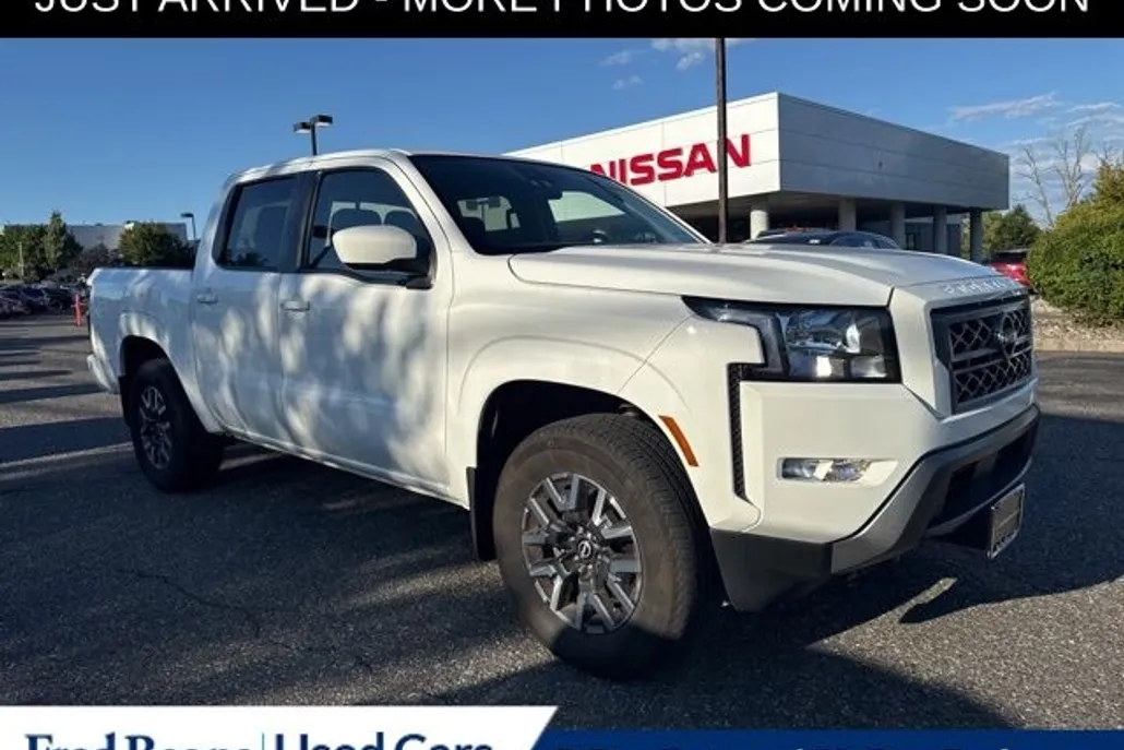 2022 Nissan Frontier SV photo 1