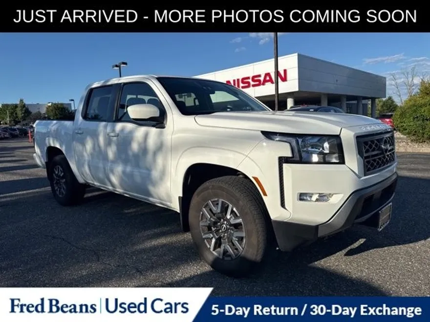 2022 Nissan Frontier SV photo 1