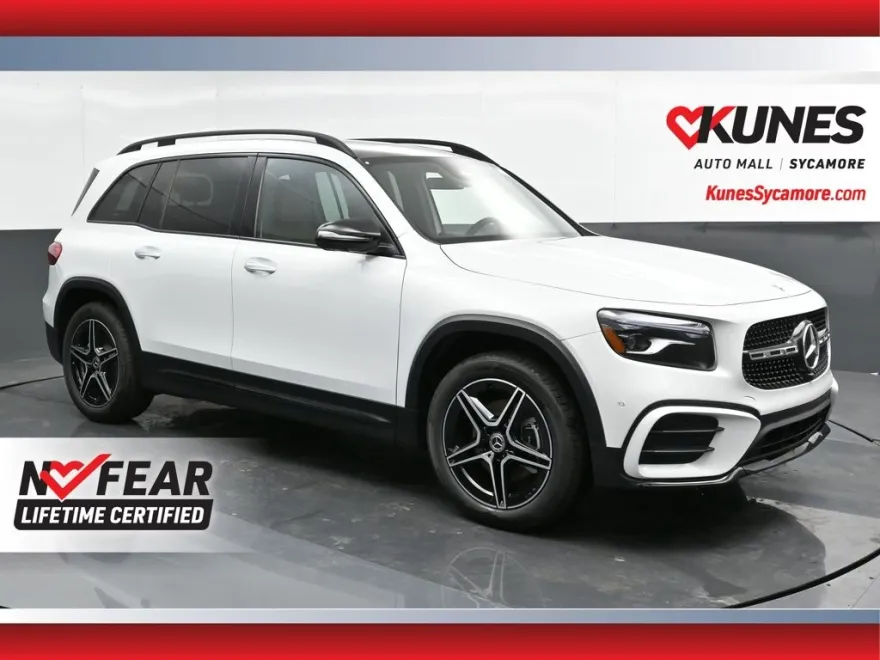 2024 Mercedes Benz GLB 250 4MATIC photo 1
