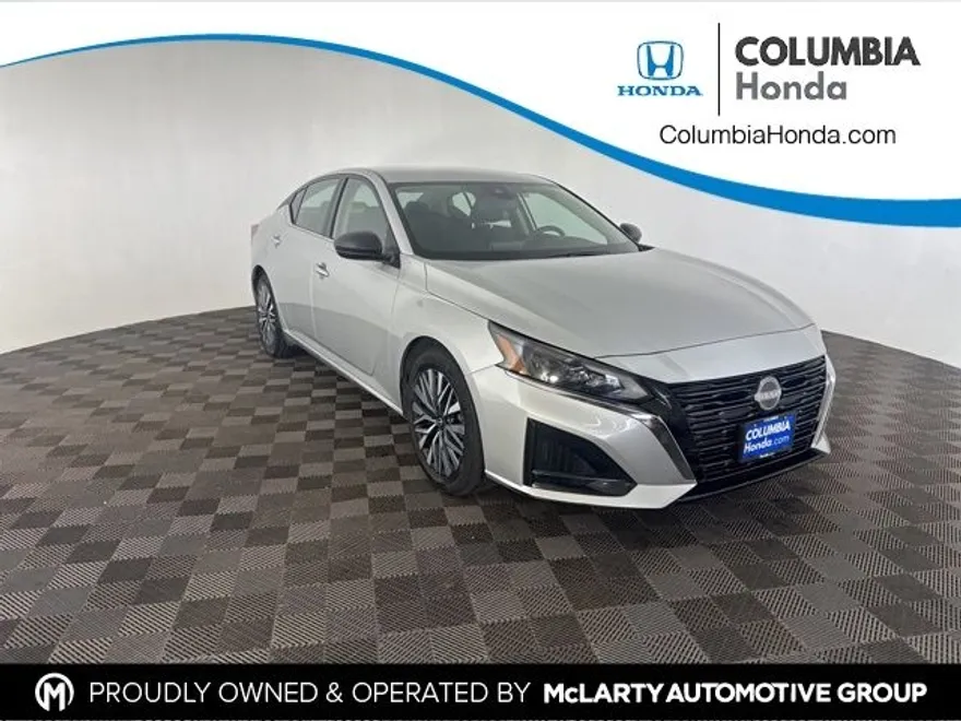 2024 Nissan Altima 2.5 SV photo 1