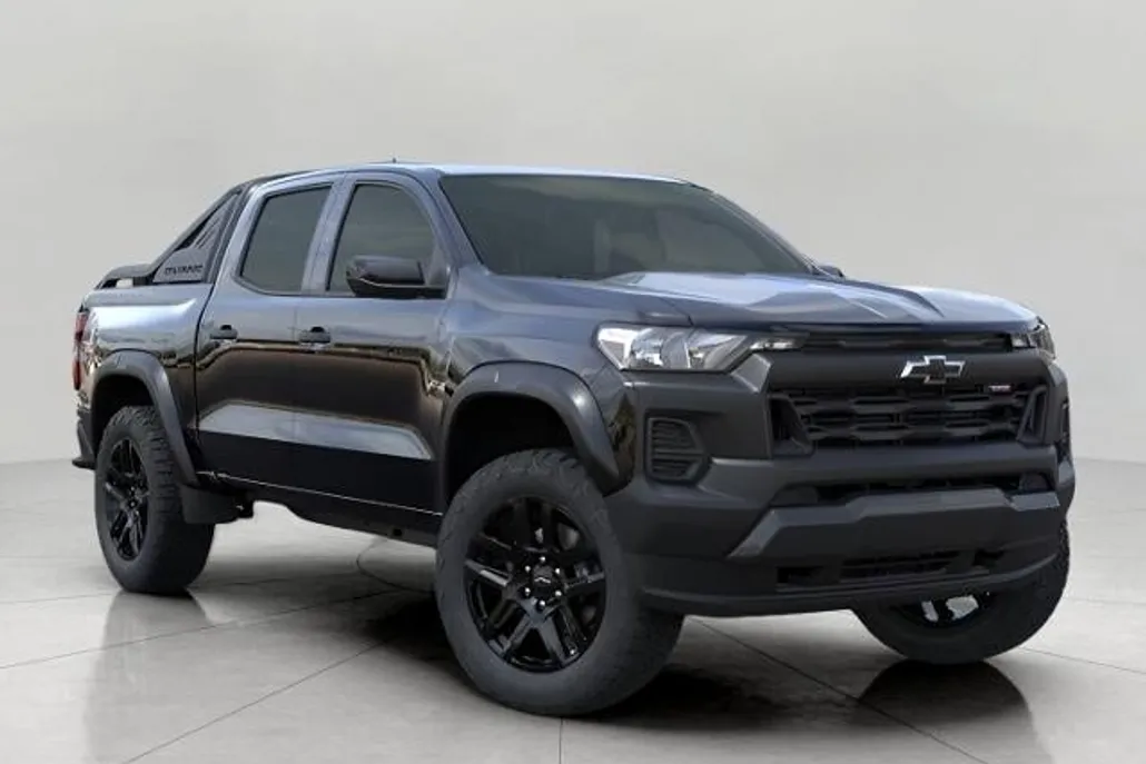 2025 Chevrolet Colorado Trail Boss photo 1