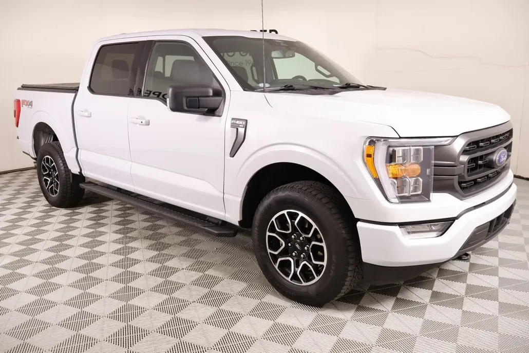 2022 Ford F-150 XLT photo 1