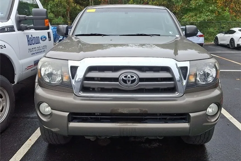 2010 Toyota Tacoma Base 4x4 Double Cab photo 1