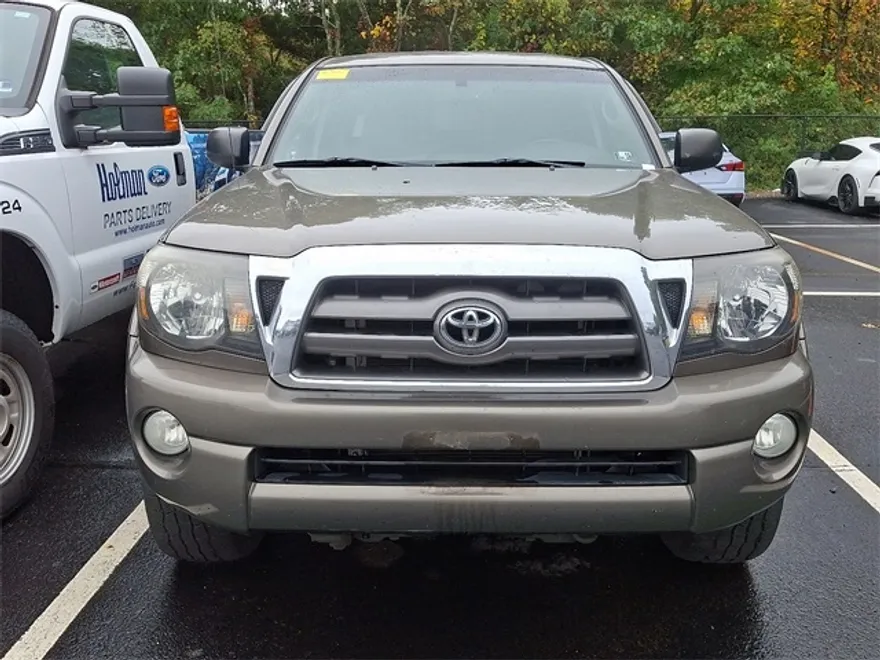 2010 Toyota Tacoma Base 4x4 Double Cab photo 1