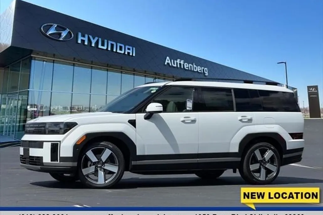 2025 Hyundai Santa Fe Limited photo 1