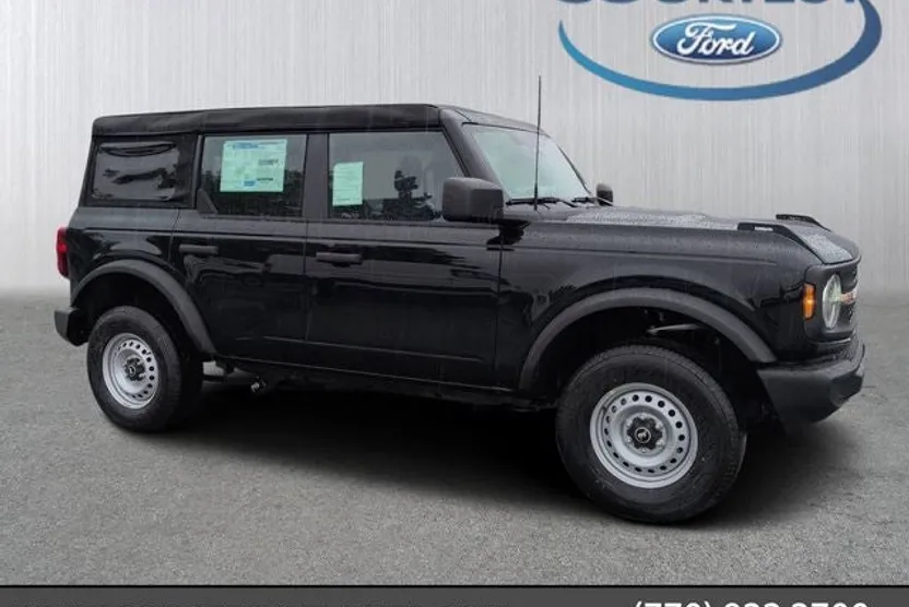 2025 Ford Bronco Base photo 1