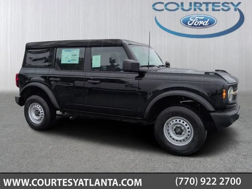 2025 Ford Bronco Base photo 1