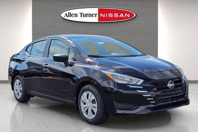 2025 Nissan Versa S photo 1