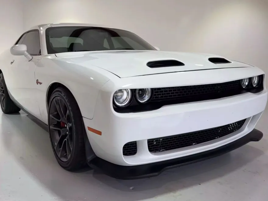 2022 Dodge Challenger R/T Scat Pack photo 1
