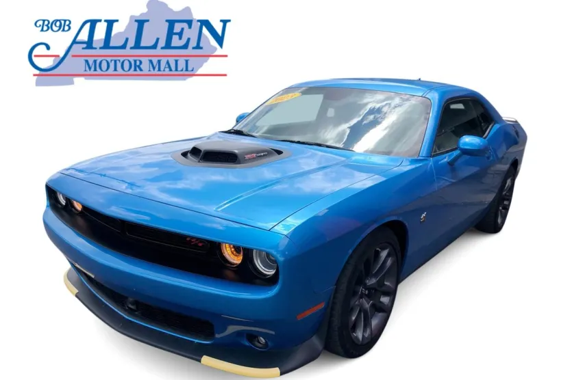 2023 Dodge Challenger R/T Scat Pack photo 1