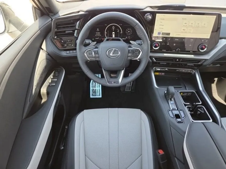 2025 Lexus TX 500h F SPORT Performance Premium photo 1