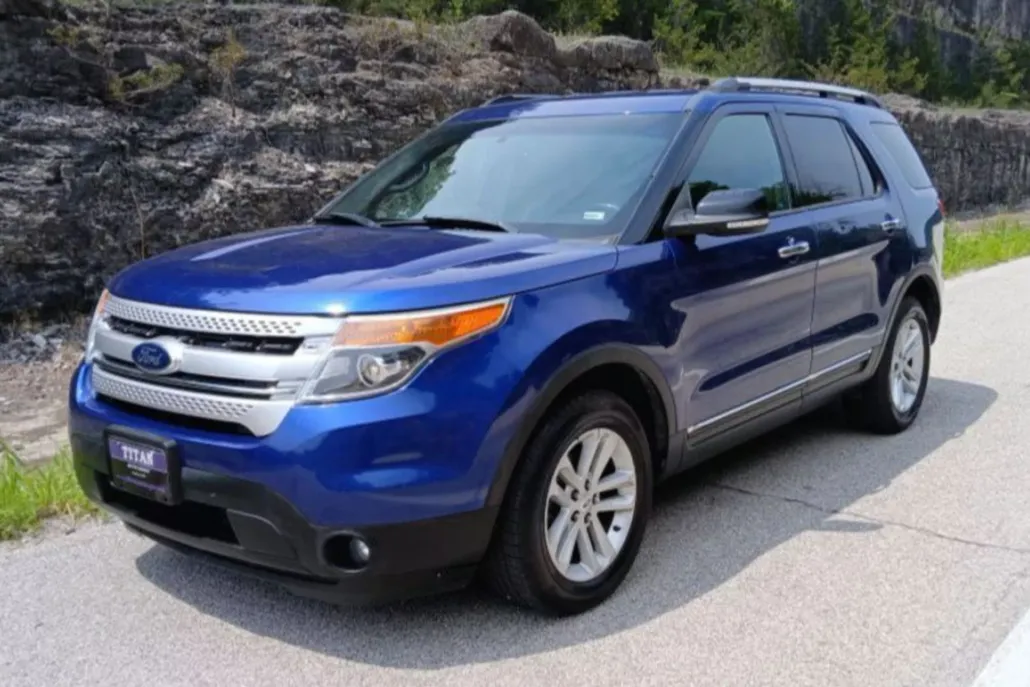 2013 Ford Explorer XLT Sport photo 1