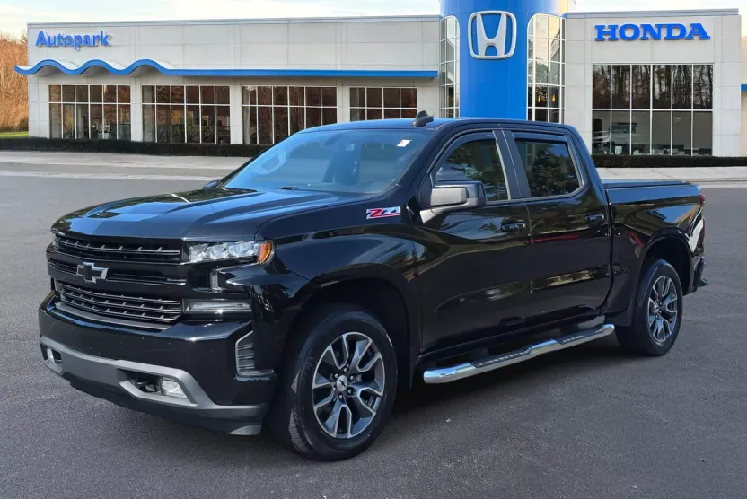 2019 Chevrolet Silverado 1500 RST photo 1