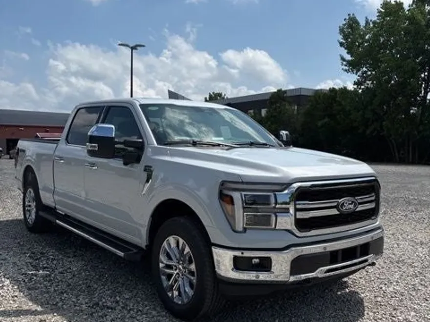 2025 Ford F-150 Lariat photo 1