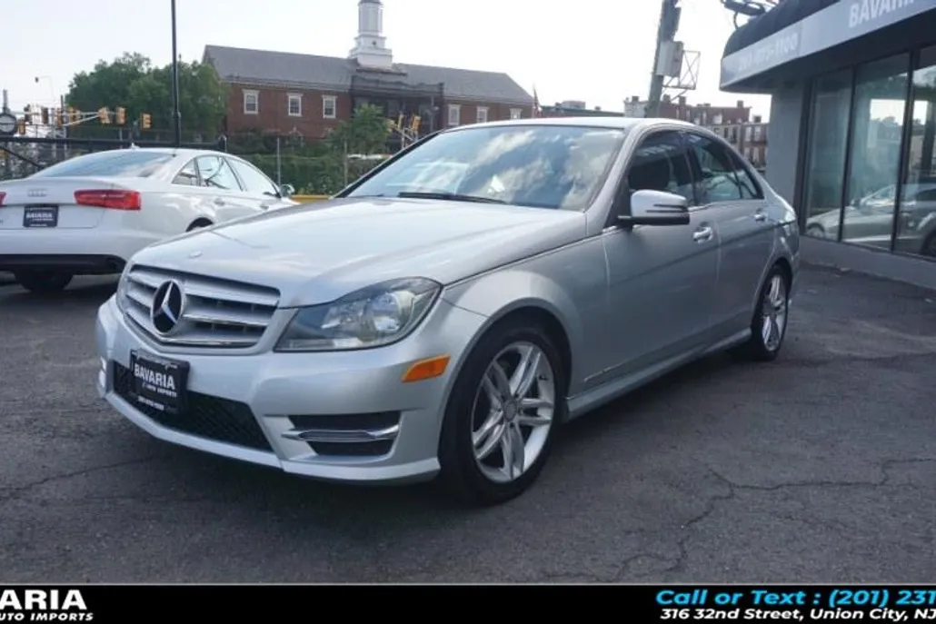 2013 Mercedes Benz C 300 Sport 4MATIC photo 1