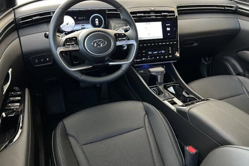 2024 Hyundai Santa Cruz Limited photo 1