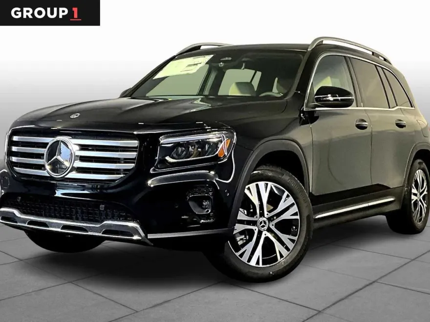 2026 Mercedes Benz GLB 250 4MATIC photo 1